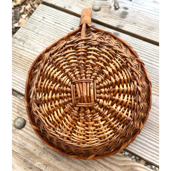 Vintage Brown Wicker Basket Frying Pan/Scoop Figural Kitchen Rustic Decor - Picture 6 of 14